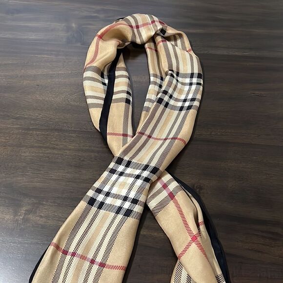 V.fraas scarf   - Picture 2 of 4